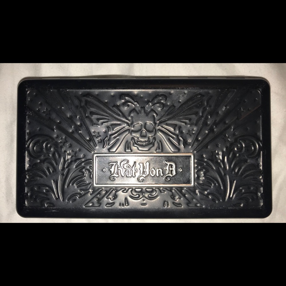 Kat Von D True Romance Eyeshadow Palette